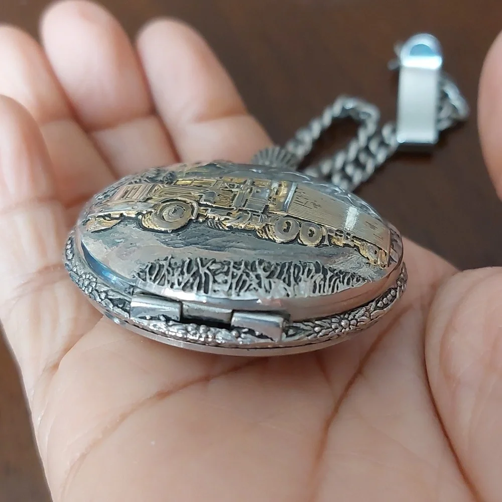 Vintage WATCH IT Big Truck Hunter Forest Pointer Quartz Pocket Watch Japan Movt